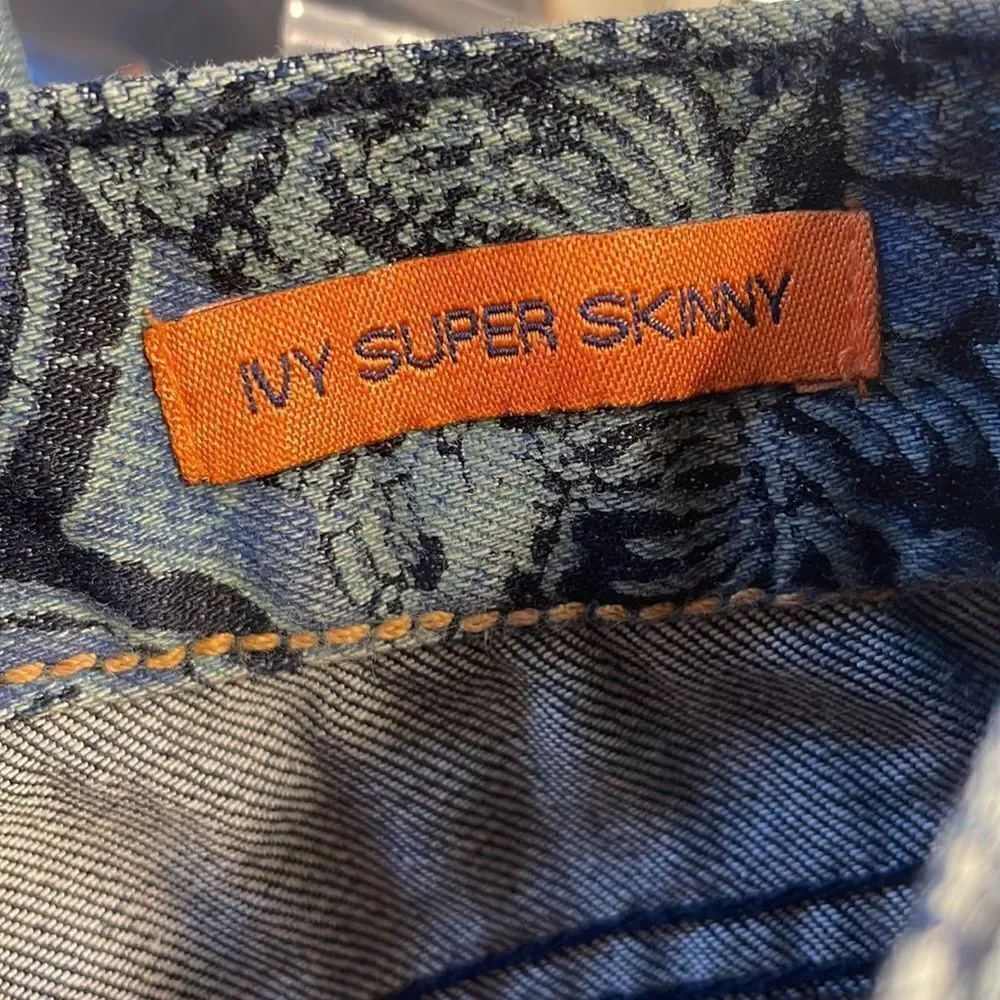 TORY Burch Ivy Super Skinny blue paisley jeans